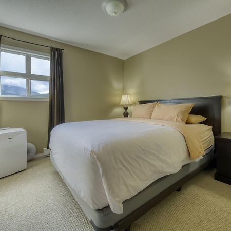 The Peaks 3 Bedroom Mountain View Condo Radium Hot Springs Exterior foto
