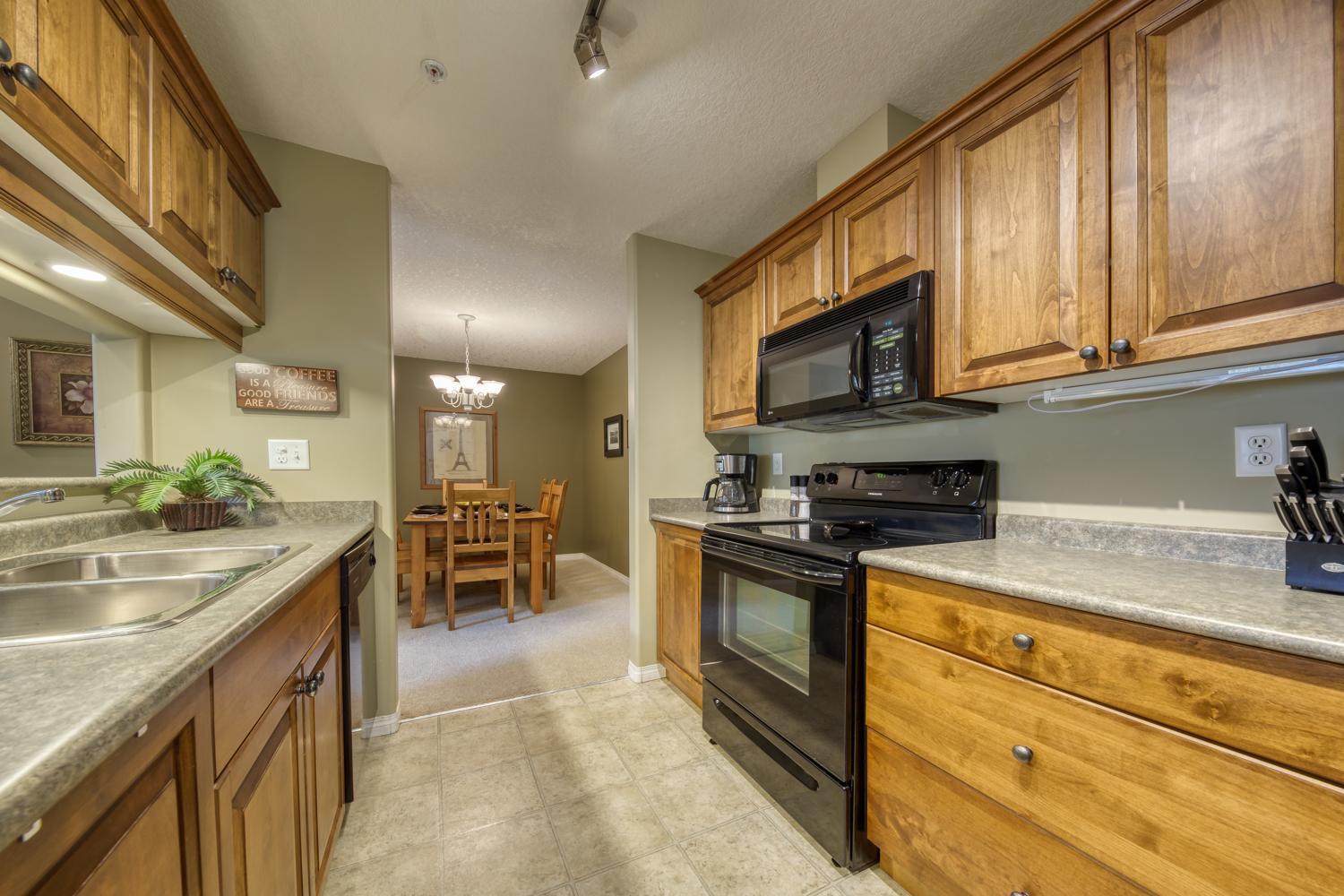 The Peaks 3 Bedroom Mountain View Condo Radium Hot Springs Exterior foto